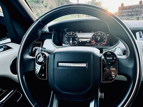 Used 2018 Land Rover Range Rover Sport Supercharged image 18