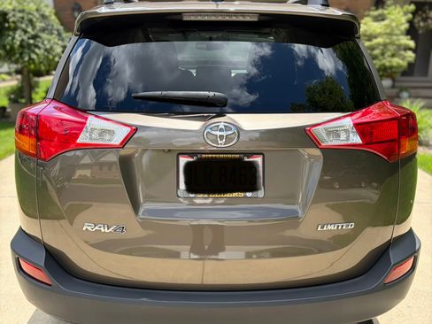 Used 2015 Toyota RAV4 Limited FWD image 4