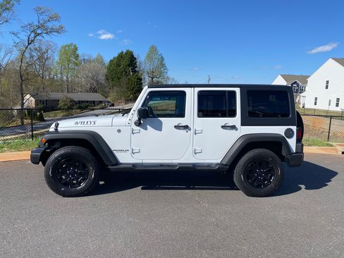 Used 2017 Jeep Wrangler Unlimited Sport image 1