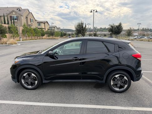 Used 2018 Honda HR-V EX-L image 9