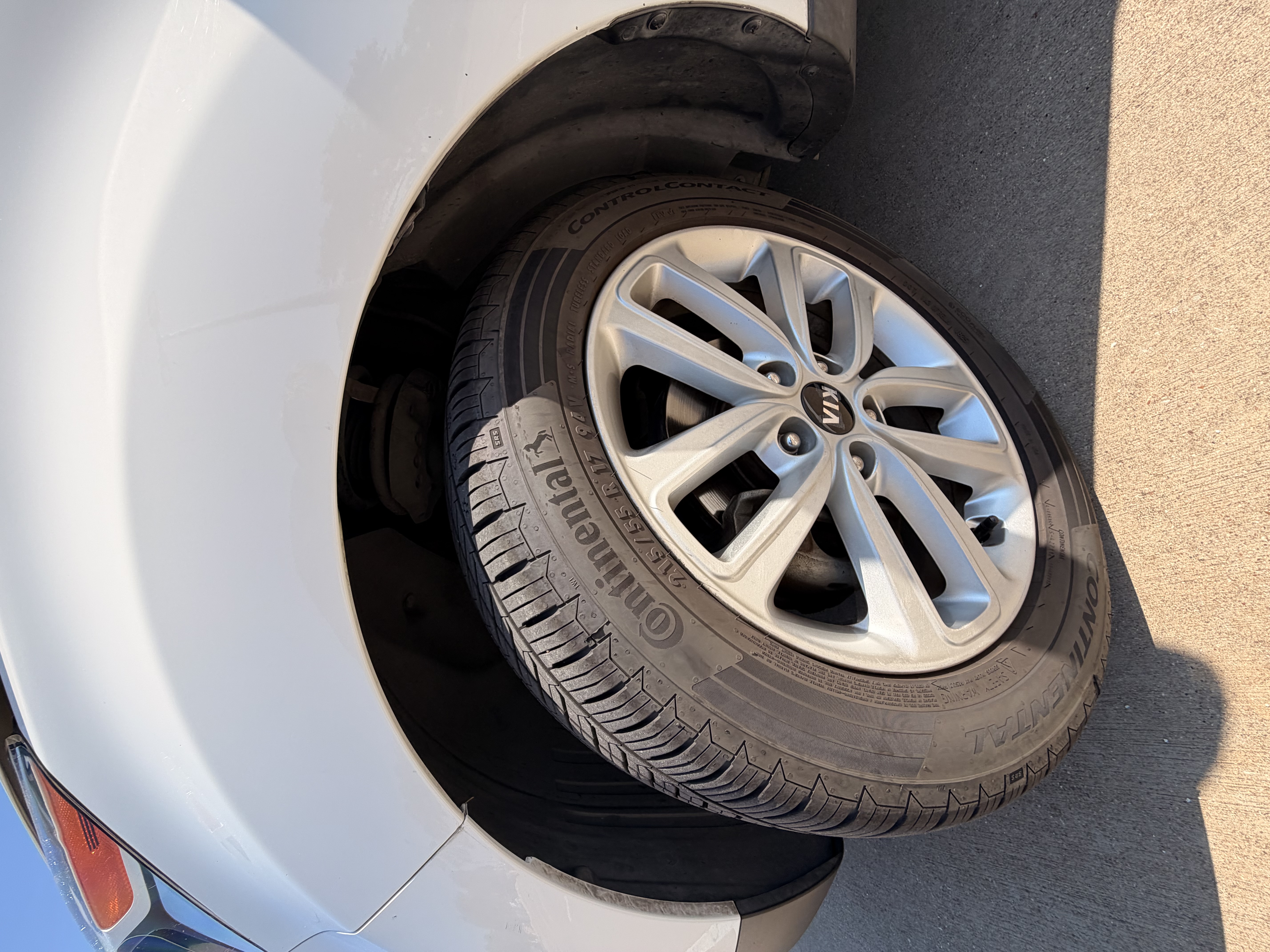 Used 2018 Kia Soul + FWD image 9