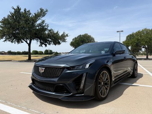 Used 2022 Cadillac CT5 V Blackwing w/ Carbon Fiber Package 2 RWD image 1