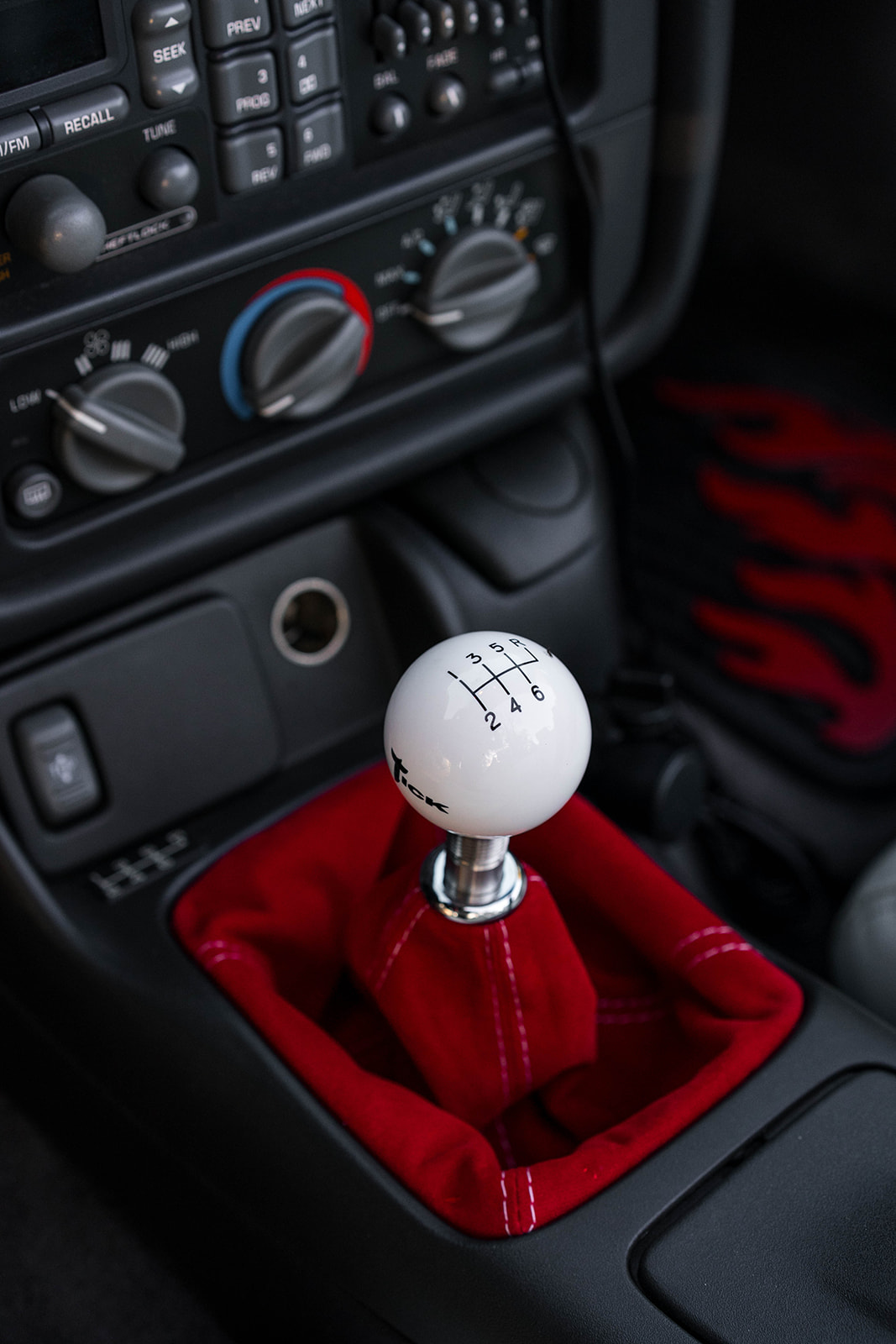 Used 1997 Pontiac Firebird Trans Am RWD image 9
