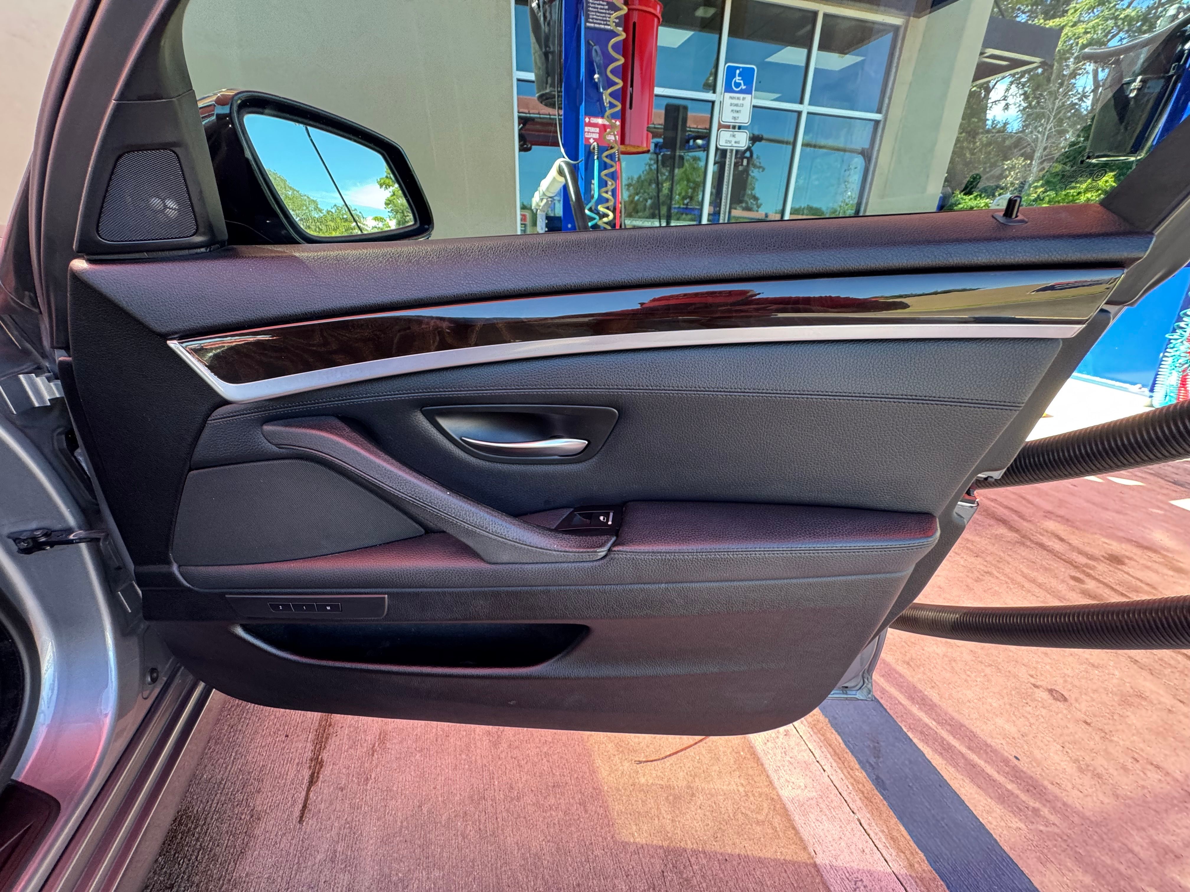 Used 2011 BMW 535i Sedan RWD image 13