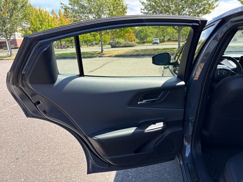 Used 2024 Toyota Prius XLE AWD/4WD image 17