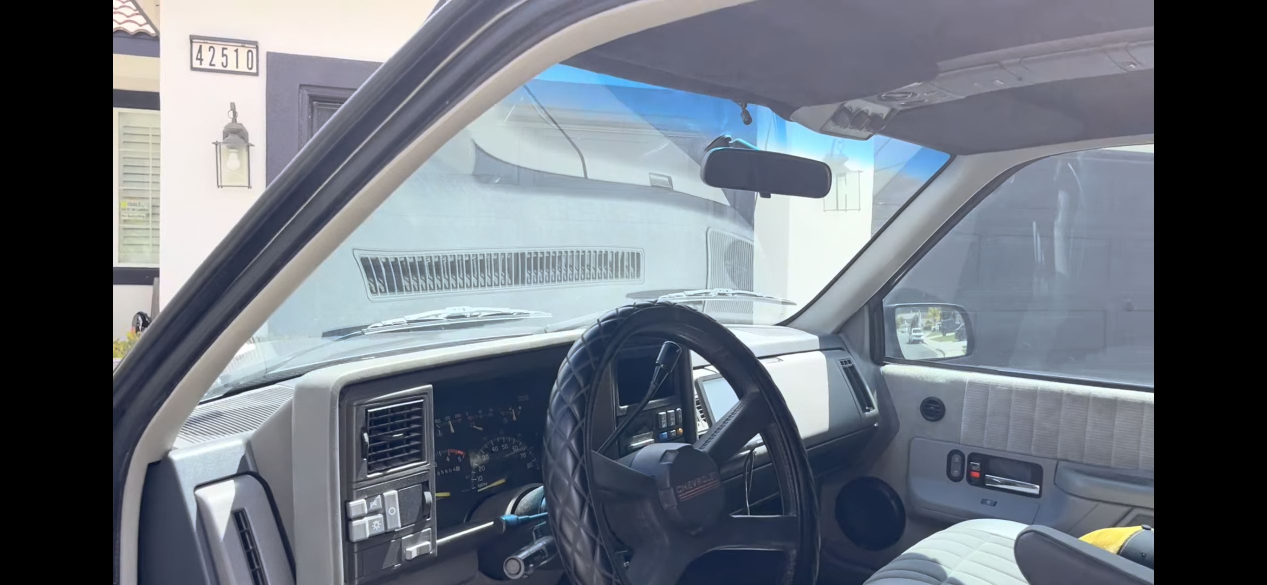 Used 1994 Chevrolet Suburban 2500 AWD/4WD image 8
