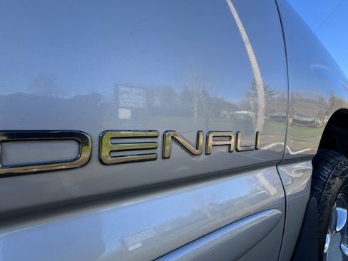 Used 2004 GMC Sierra 1500 Denali image 14