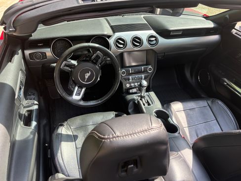 Used 2018 Ford Mustang GT Premium w/ Safe & Smart Package RWD image 9