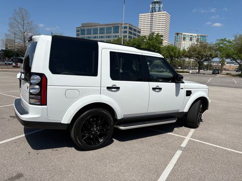 Used 2016 Land Rover LR4 HSE Silver Edition AWD/4WD image 1