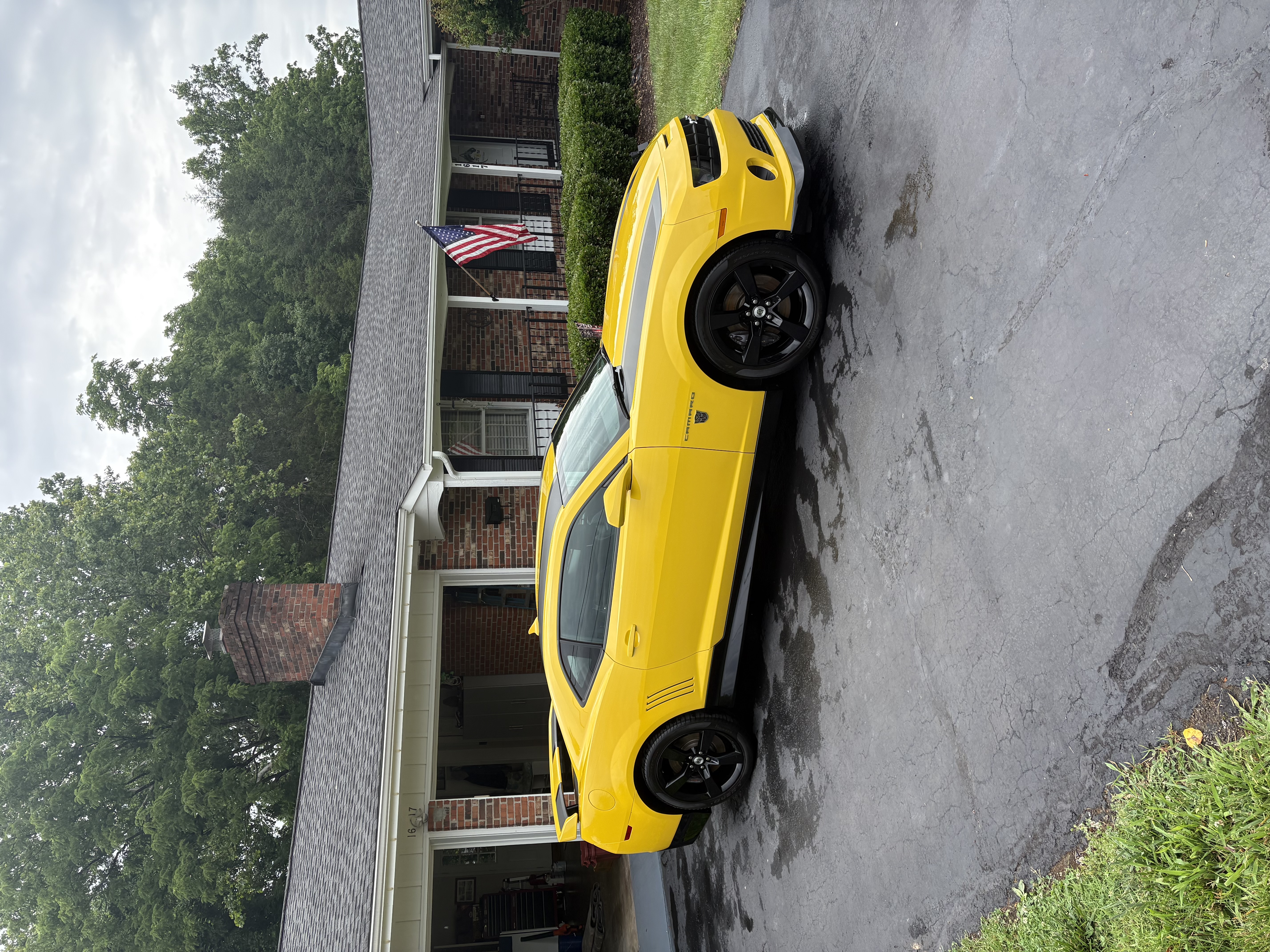 Used 2012 Chevrolet Camaro SS w/ Transformers 3 Edition RWD image 8