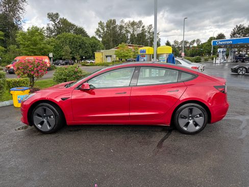 Used 2023 Tesla Model 3 Standard Range RWD image 6