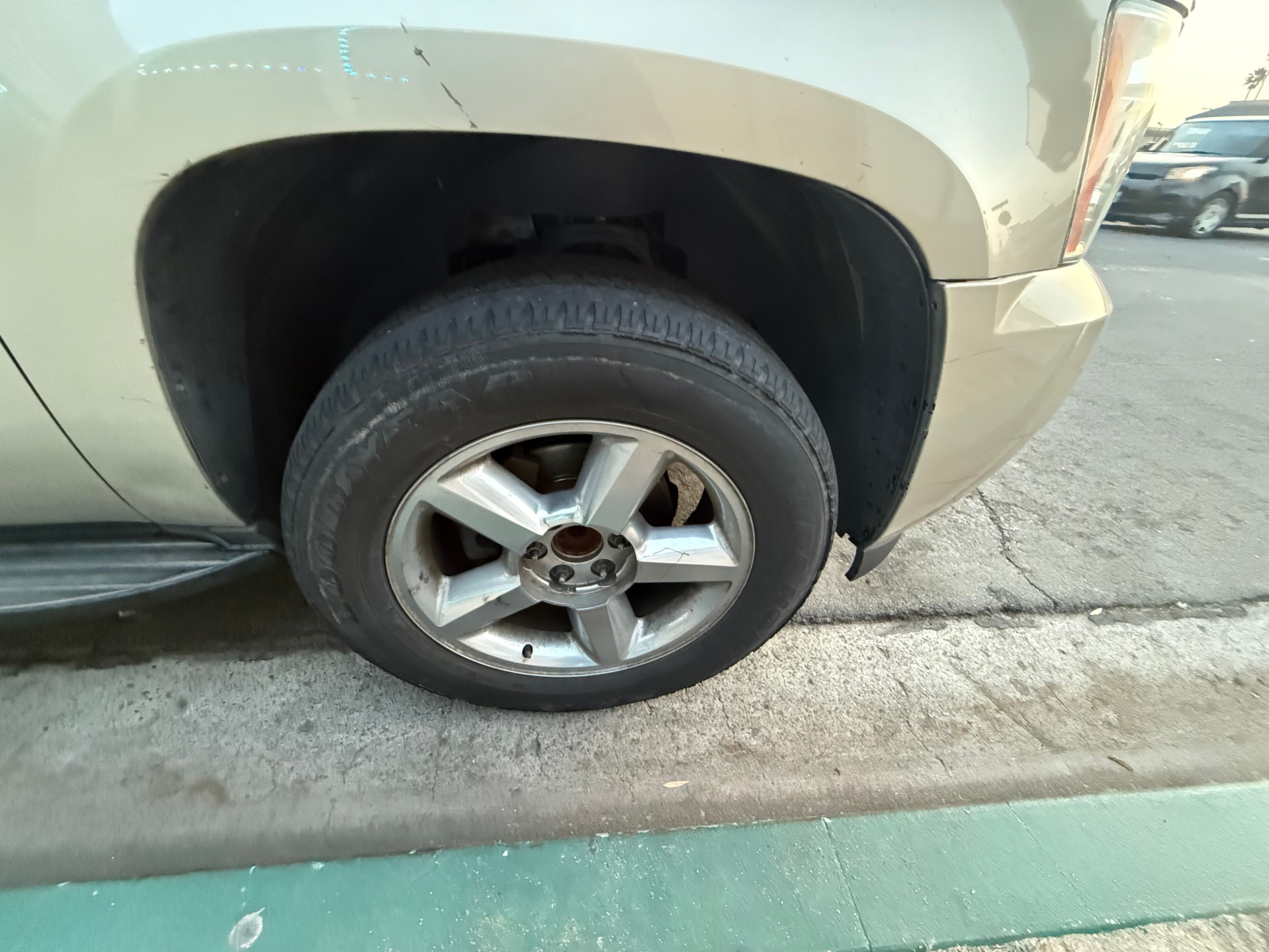 Used 2007 Chevrolet Tahoe LT w/ 1LT Special Edition RWD image 25