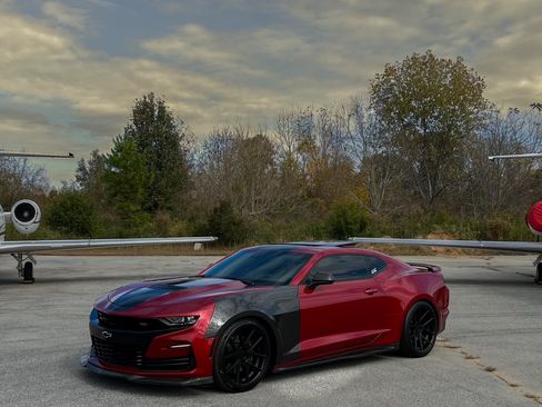 Used 2019 Chevrolet Camaro SS image 14