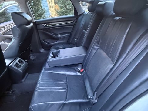 Used 2018 Honda Accord EX-L image 11