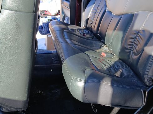 Used 2002 Chevrolet Silverado 2500 LT w/ Off-Road Skid Plate Pkg image 9