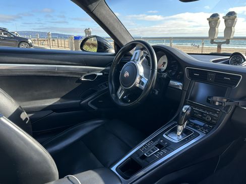 Used 2014 Porsche 911 Carrera S image 11