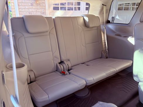 Used 2019 GMC Yukon Denali w/ Denali Ultimate Package image 23