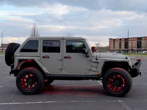 Used 2017 Jeep Wrangler Unlimited Sport w/ Quick Order Package 24S image 15