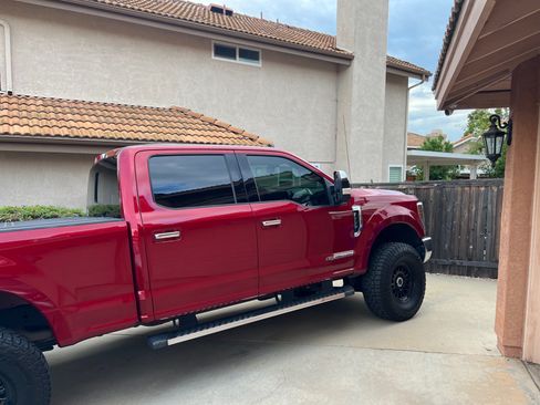 Used 2019 Ford F250 XLT w/ XLT Premium Package image 4