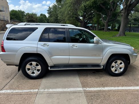 Used 2004 Toyota 4Runner Limited image 5
