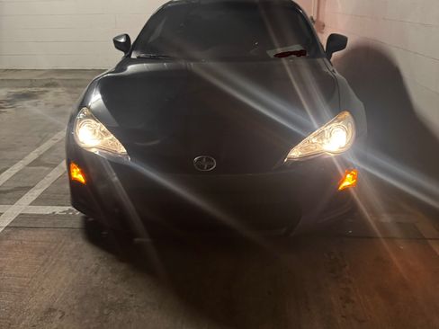Used 2016 Scion FR-S image 1