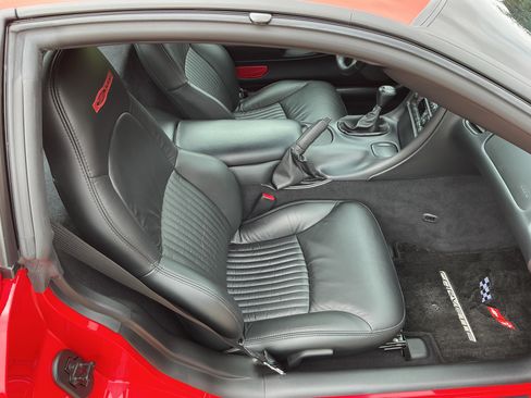 Used 2003 Chevrolet Corvette Z06 w/ Memory Package, 3 Drivers RWD image 18