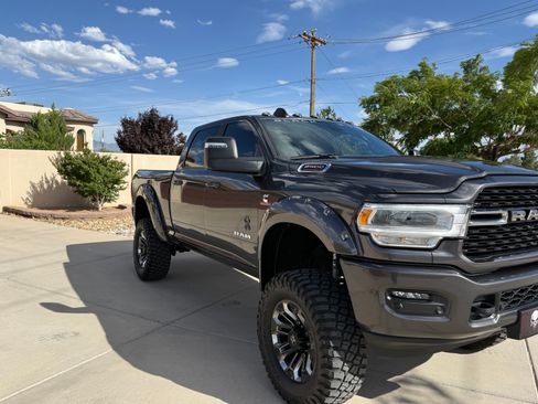 Used 2024 RAM 2500 Big Horn w/ Level 2 Equipment Group AWD/4WD image 2