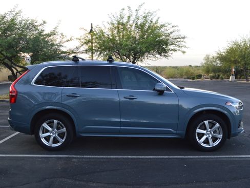 Used 2020 Volvo XC90 T8 Momentum AWD/4WD image 9