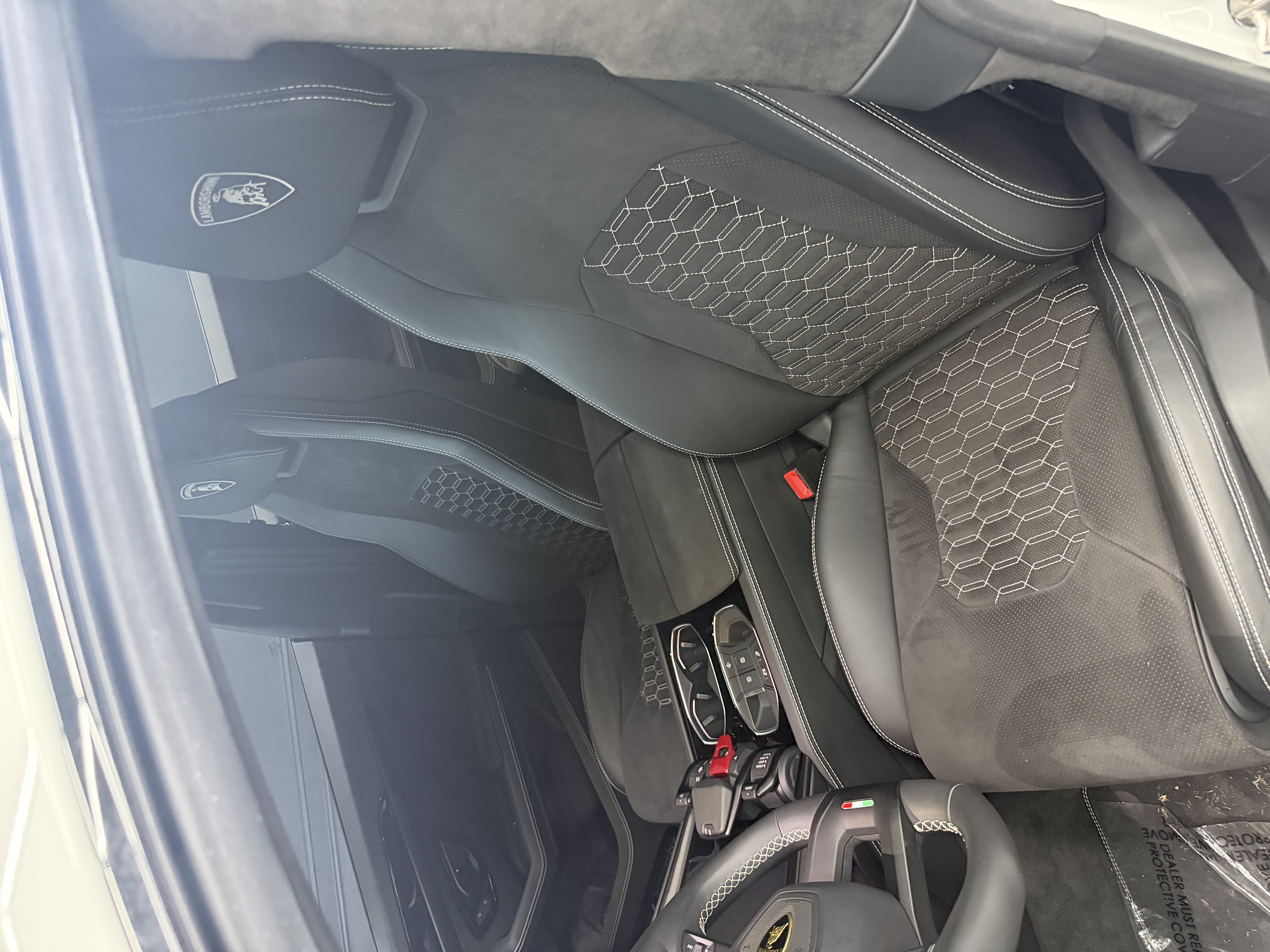 Used 2024 Lamborghini Urus S AWD/4WD image 16