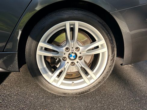 Used 2016 BMW 340i xDrive Sedan AWD/4WD image 16