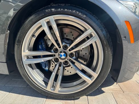 Used 2015 BMW M4 Convertible image 23