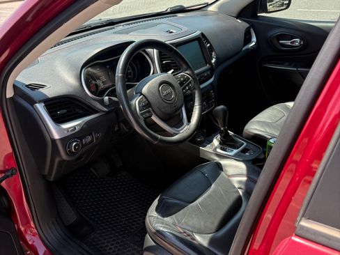 Used 2014 Jeep Cherokee Trailhawk w/ Technology Group AWD/4WD image 9