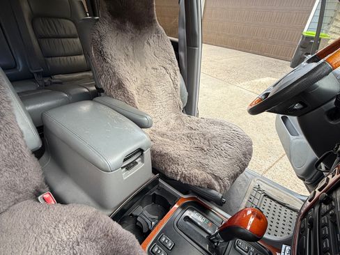 Used 2002 Lexus LX 470 4WD image 15