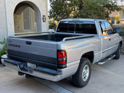 Used 2000 Dodge Ram 1500 Truck 2WD Quad Cab image 4