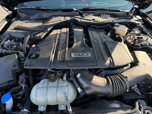 Used 2022 Ford Mustang GT Premium w/ Equipment Group 401A image 8