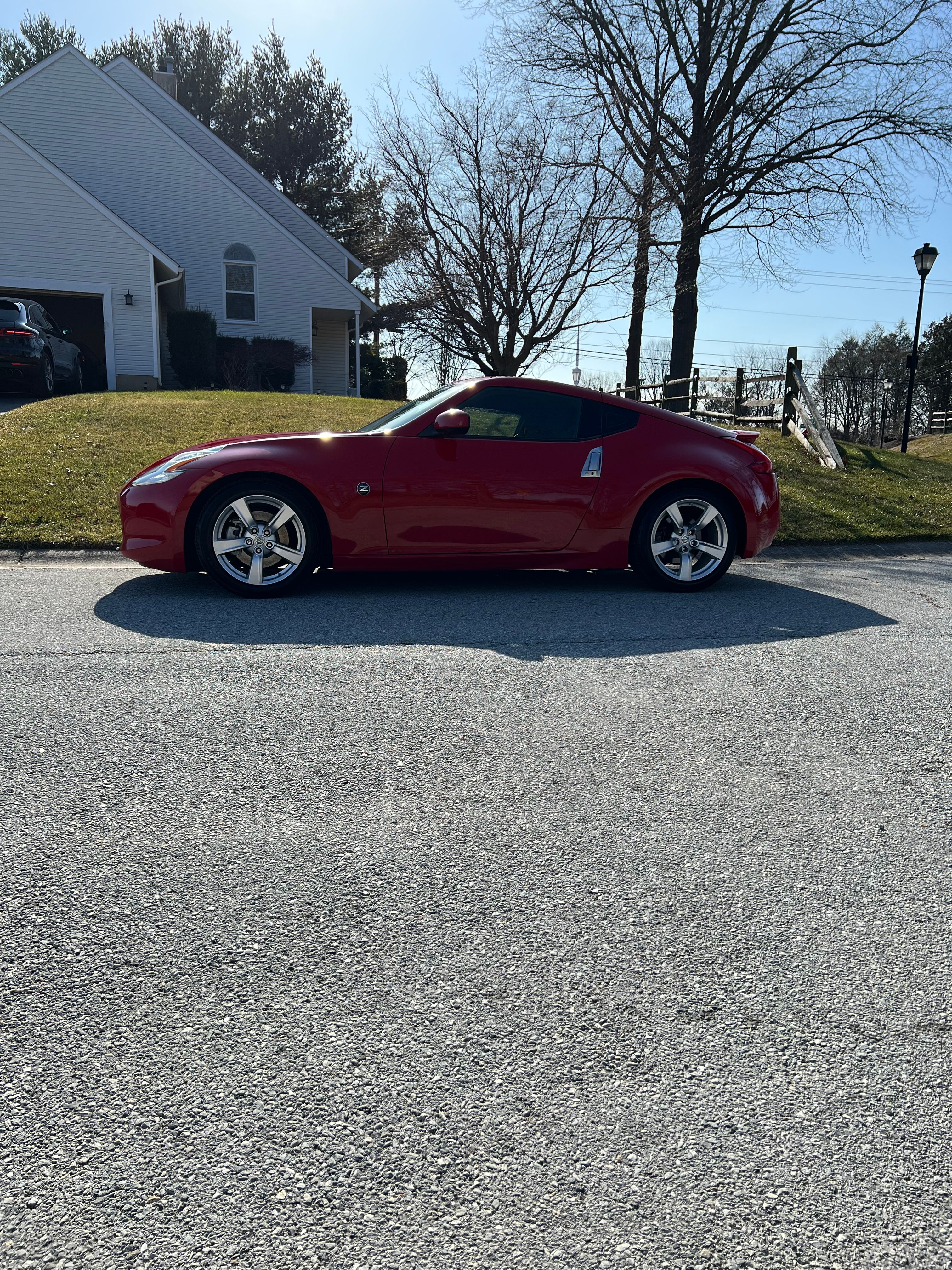 Used 2012 Nissan 370Z Coupe RWD image 10