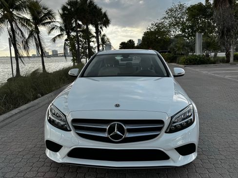 Used 2021 Mercedes-Benz C 300 4MATIC Sedan image 4