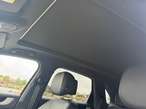 Used 2024 Porsche Cayenne AWD/4WD image 13