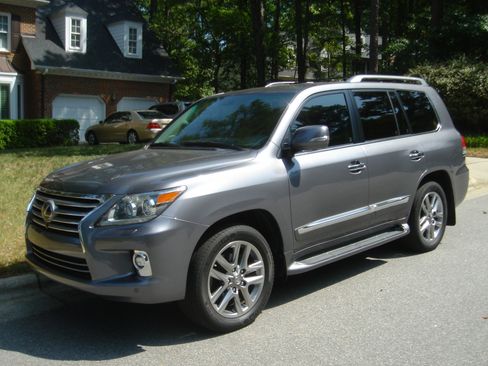 Used 2015 Lexus LX 570 4WD image 30
