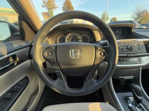 Used 2013 Honda Accord LX image 10