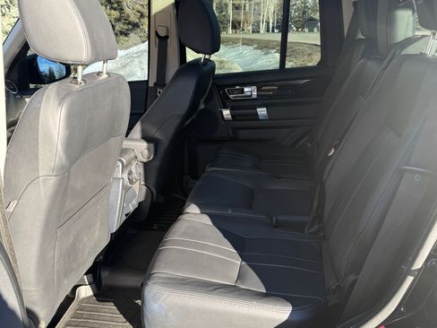 Used 2016 Land Rover LR4 HSE image 10