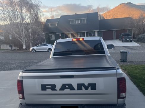 Used 2018 RAM 2500 Power Wagon w/ Luxury Group image 5