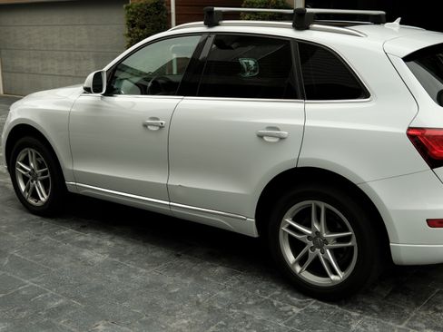 Used 2017 Audi Q5 2.0T Premium Plus w/ Technology Package AWD/4WD image 8