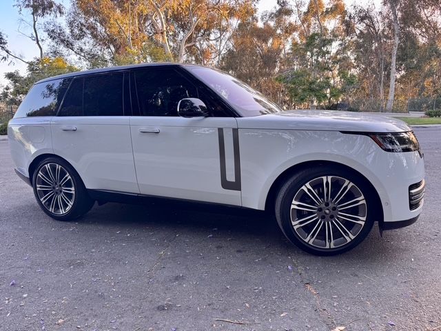 Used 2023 Land Rover Range Rover SE AWD/4WD image 6