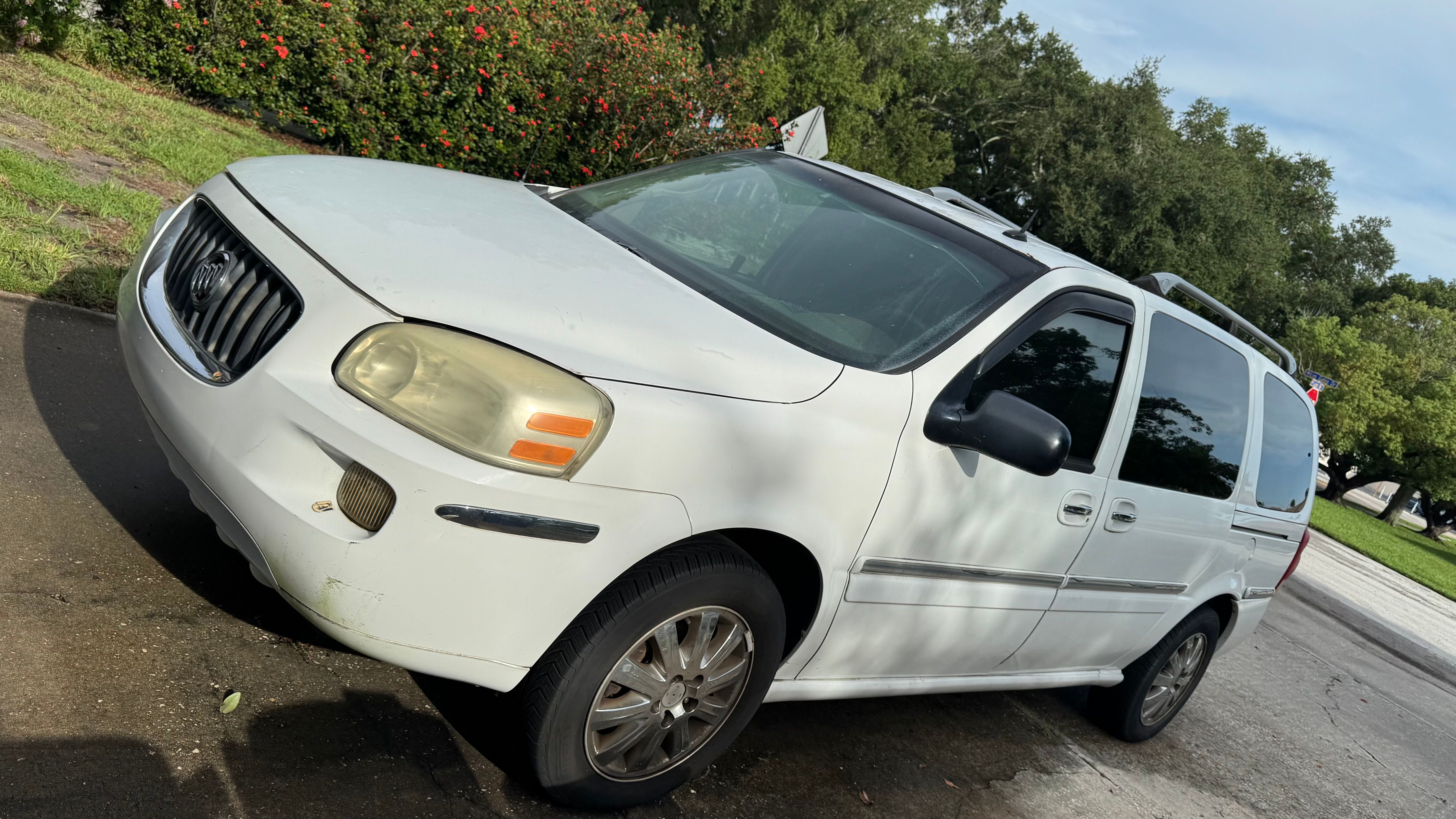 Used 2005 Buick Terraza CXL FWD image 19