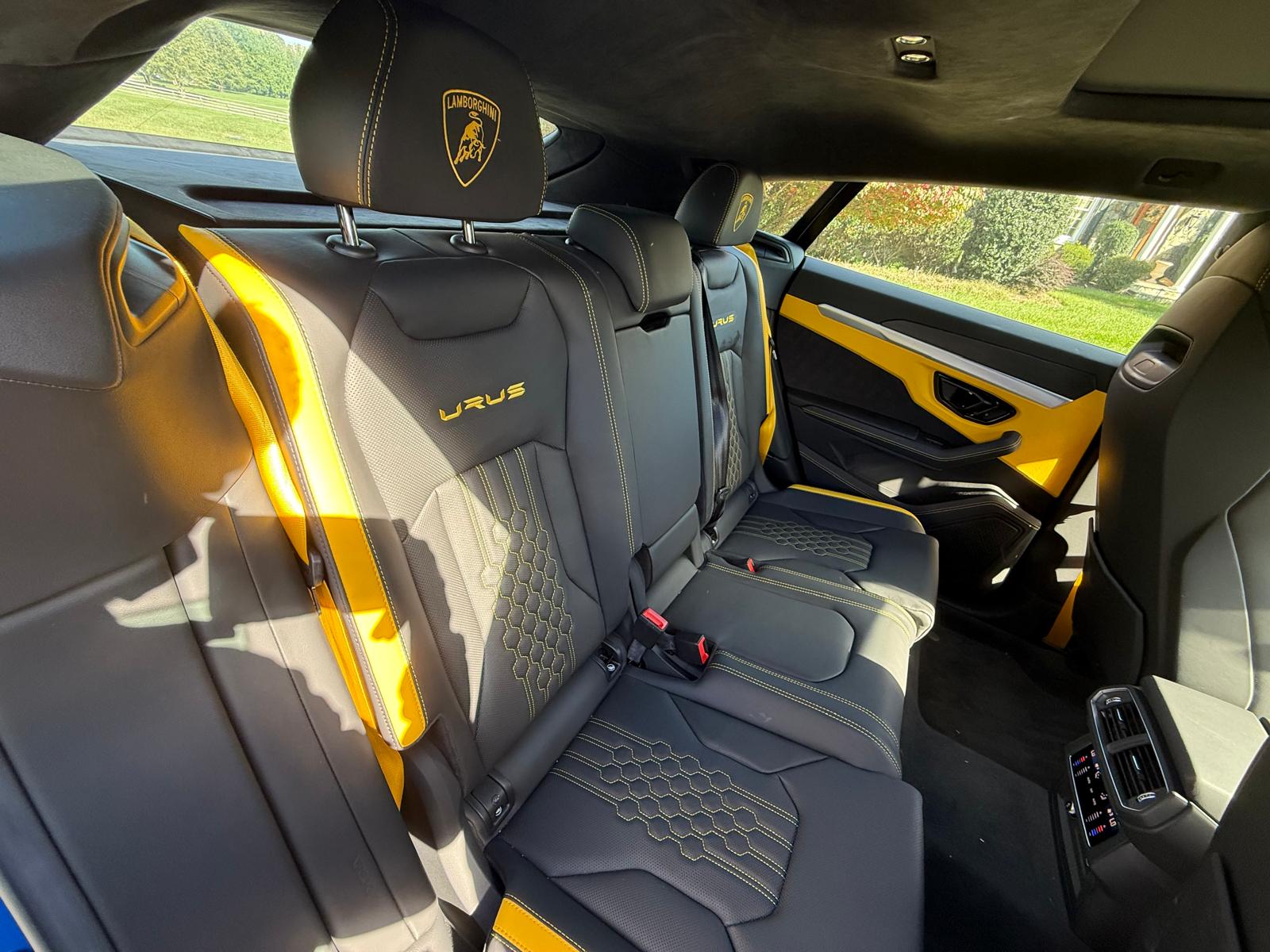 Used 2024 Lamborghini Urus S AWD/4WD image 16