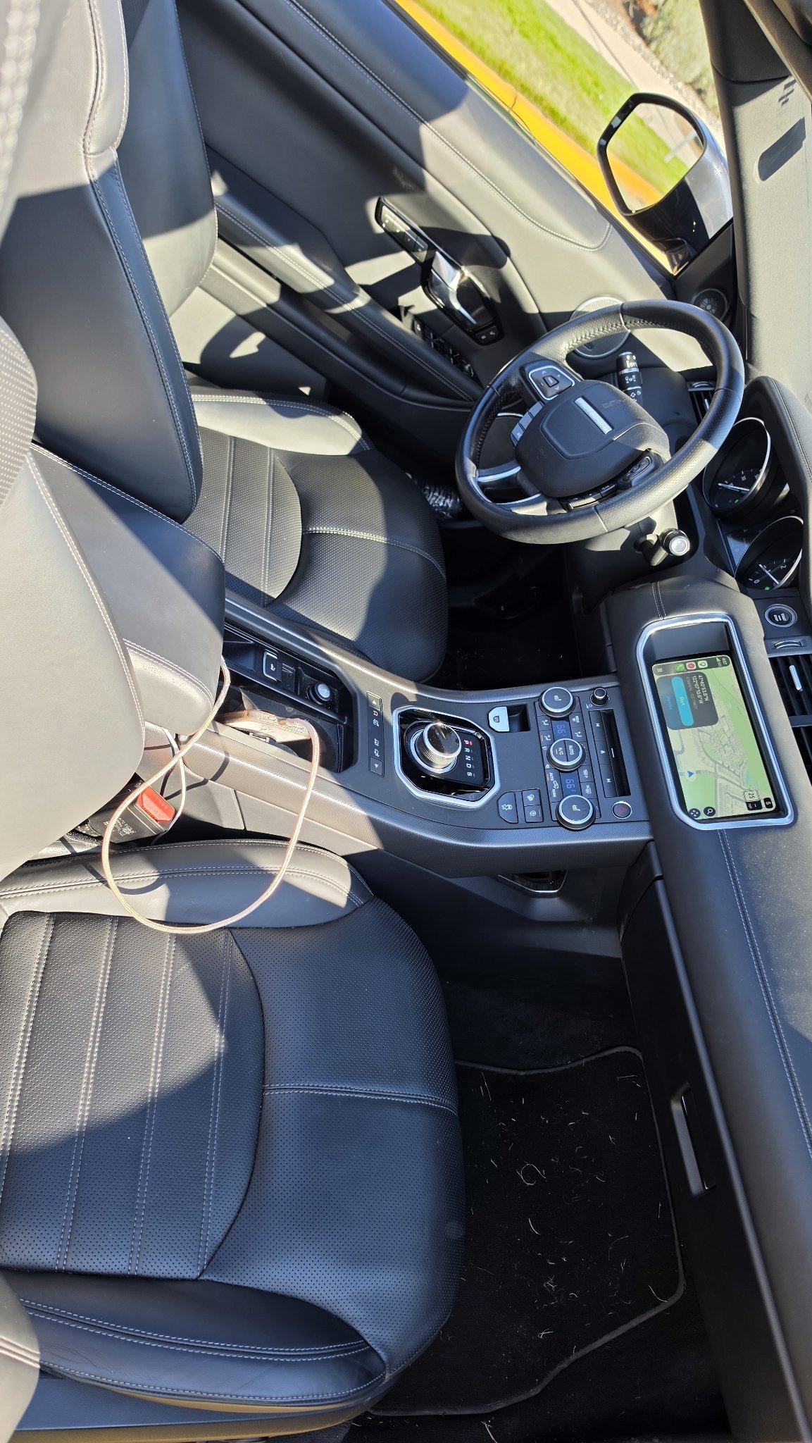 Used 2018 Land Rover Range Rover Evoque HSE Dynamic AWD/4WD image 18