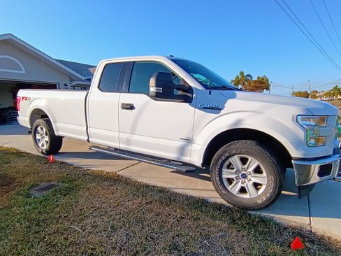 Used 2017 Ford F150 XLT w/ Equipment Group 301A Mid image 4