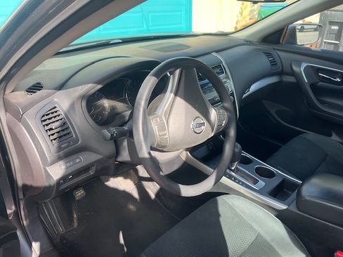 Used 2015 Nissan Altima 2.5 S w/ Power Driver Seat Package image 5