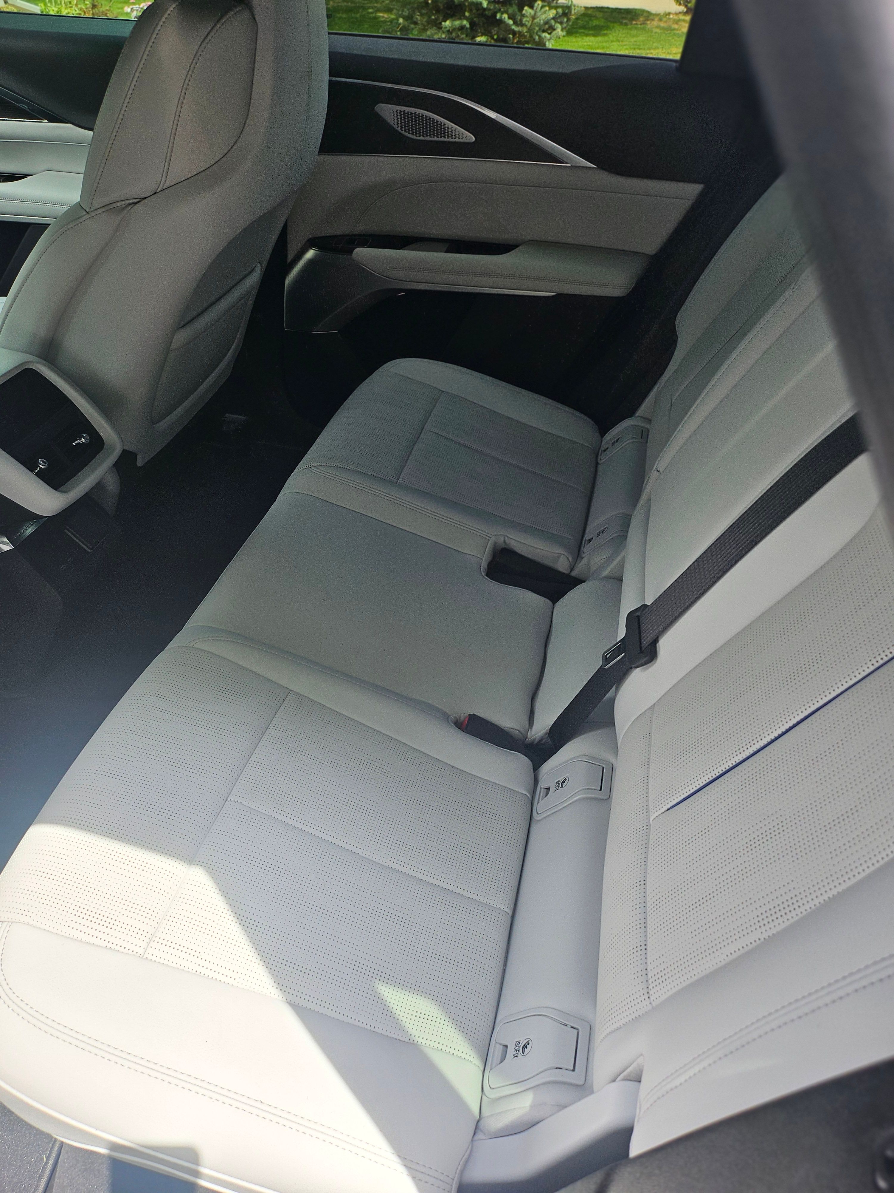 Used 2024 Cadillac Lyriq Sport w/ LPO, Floor Liner Package AWD/4WD image 5